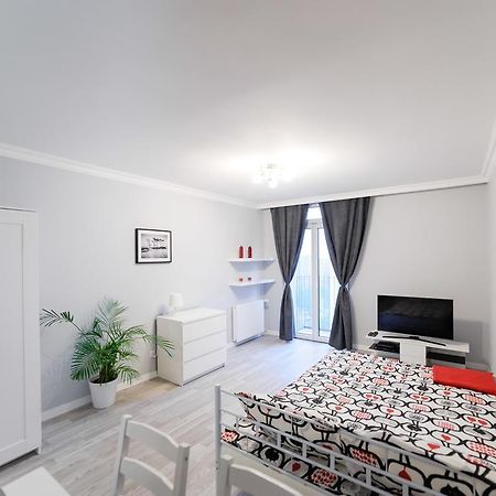 Apartament Grojecka Korotynskiego Apartment Warsawa Ruang foto